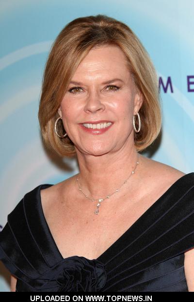 JoBeth Williams at Women In Film's 2011 Crystal + Lucy Awards - Arrivals